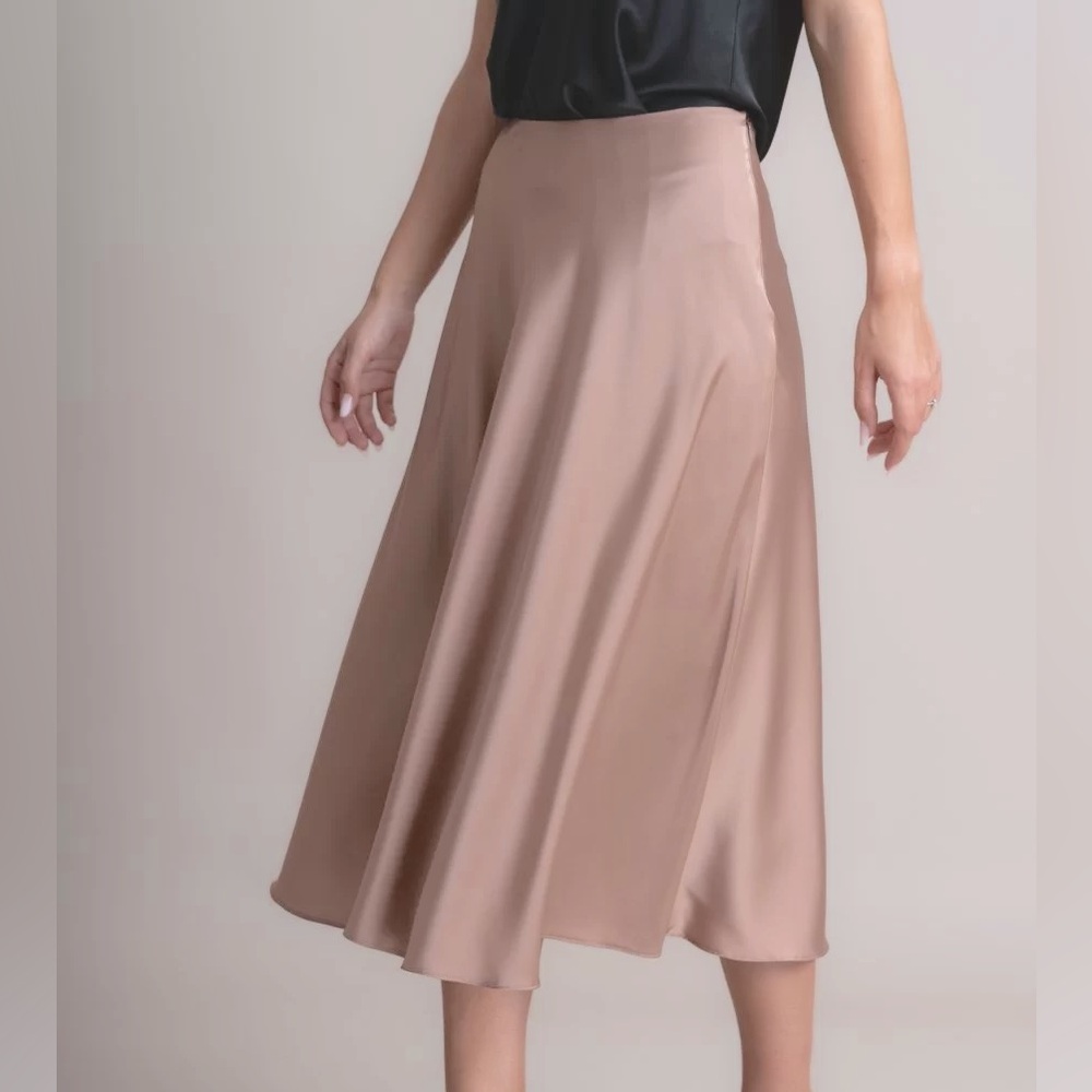 Satin slip skirt size XS by Deluc in champagne
